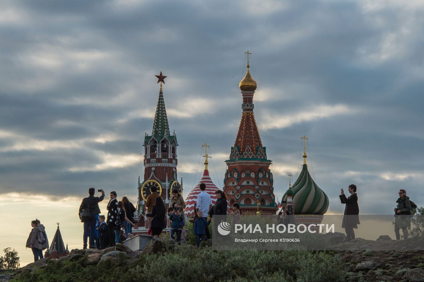 Природно-ландшафтный парк "Зарядье"
