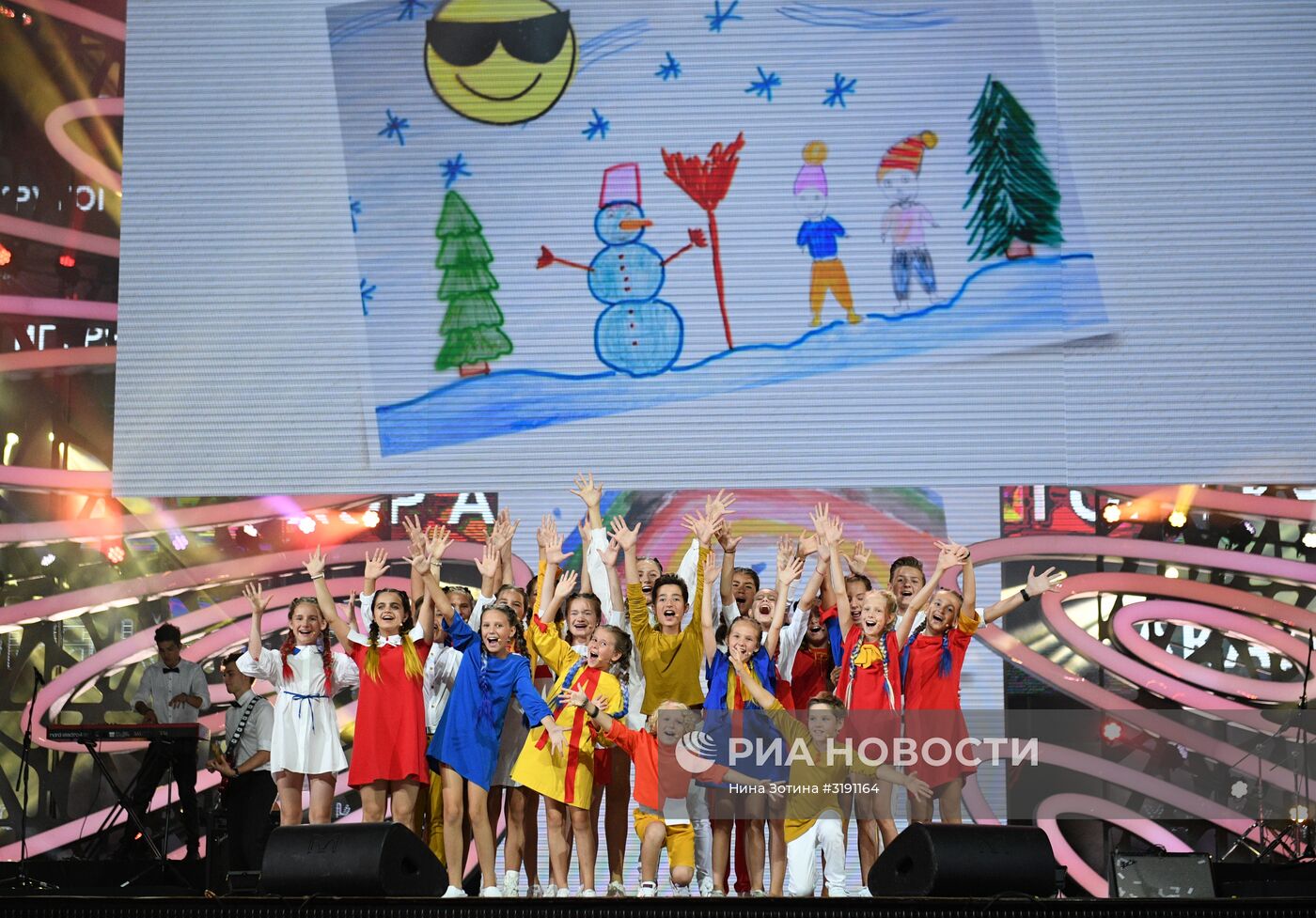 Международный конкурс молодых исполнителей "Новая волна - 2017" в Сочи