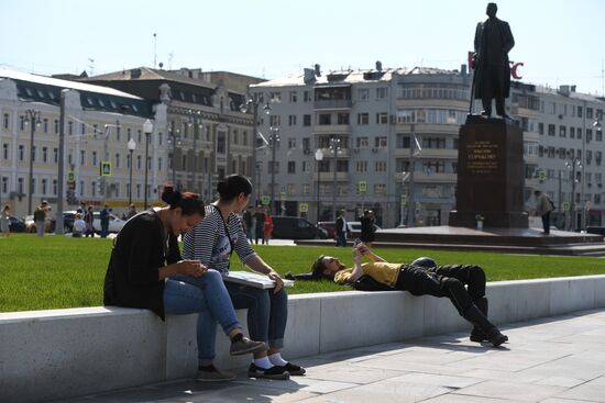 Благоустроенные улицы и площади Москвы в рамках программы "Моя Улица"