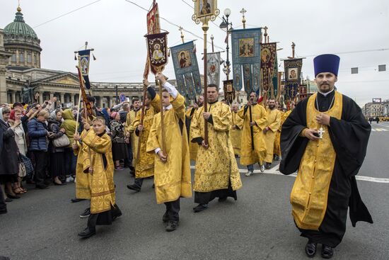 Крестный ход в честь Александра Невского в Санкт-Петербурге