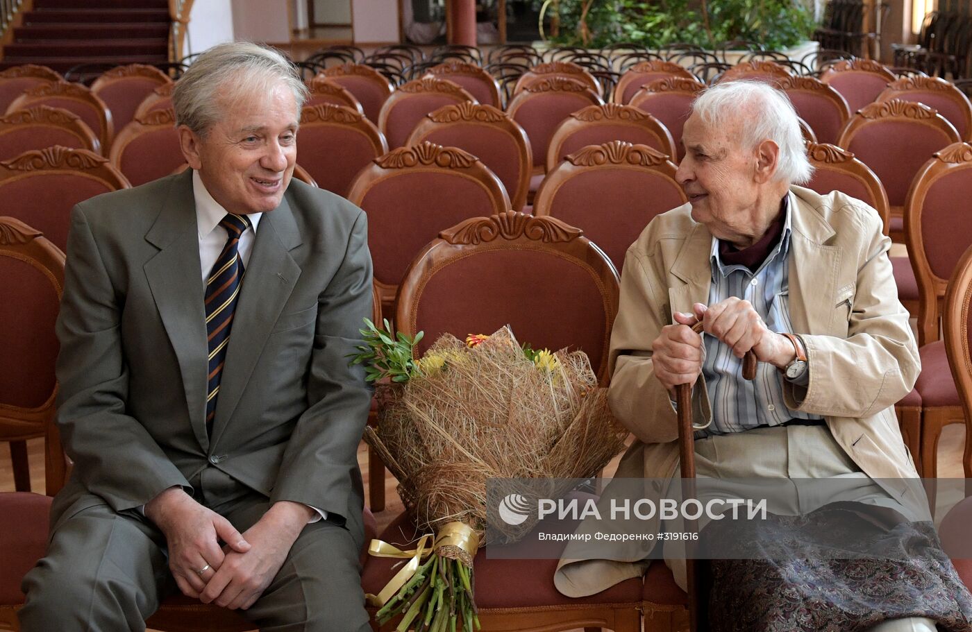 Сбор труппы театра им. Моссовета