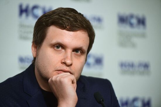 Презентация книги "Вован и Лексус. По ком звонит телефон"