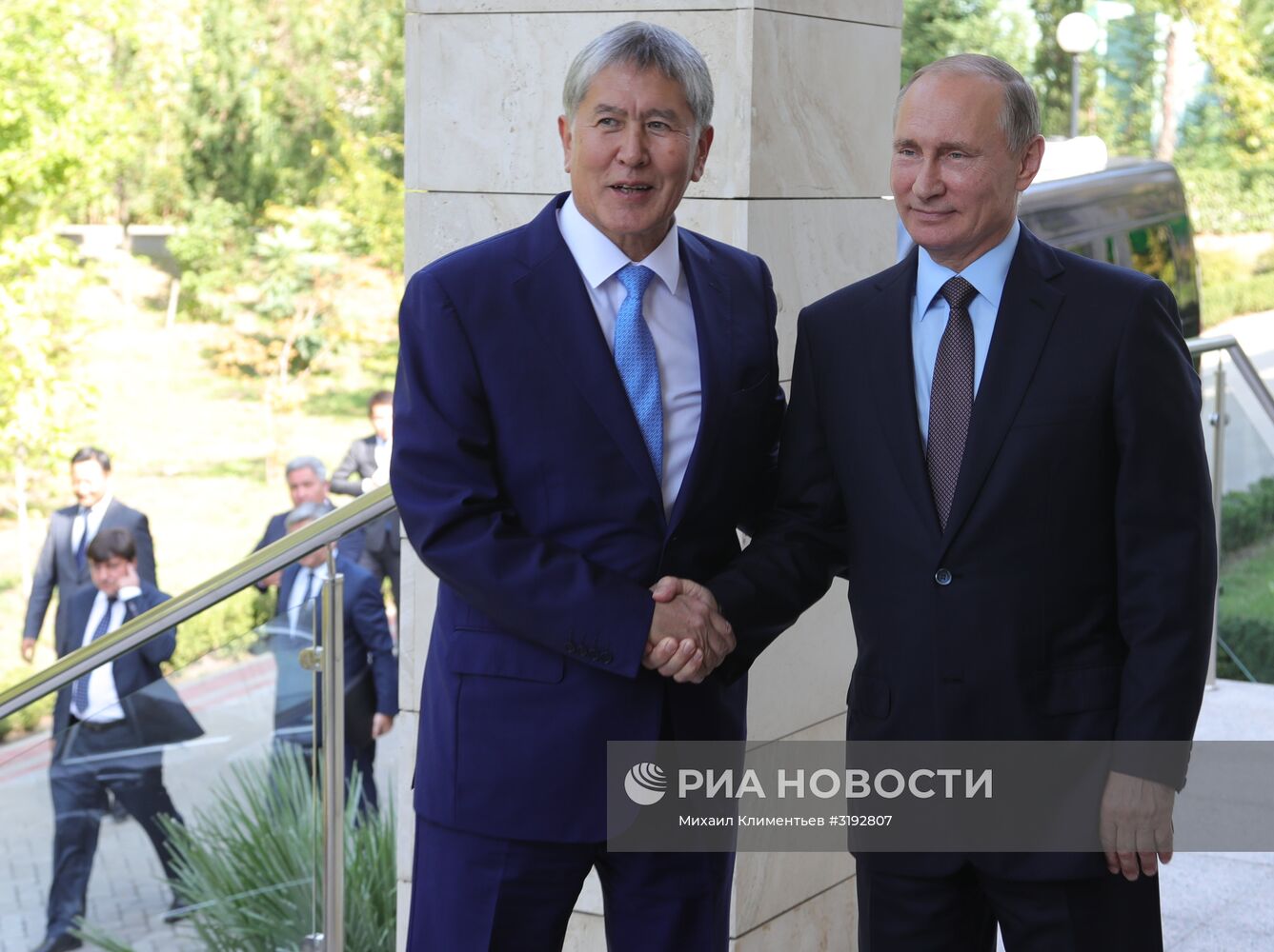 Встреча президента РФ В. Путина и президента Киргизии А. Атамбаева