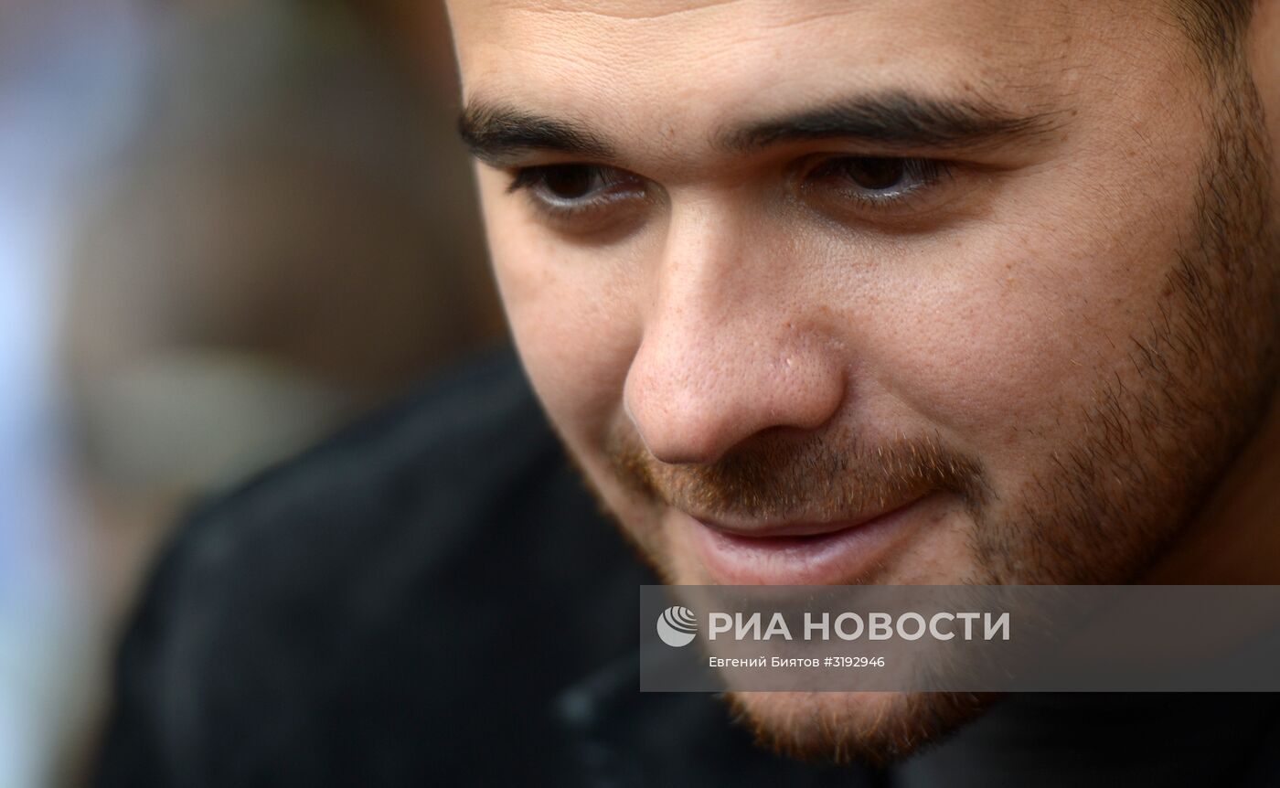 Открытие мемориальной доски Муслиму Магомаеву