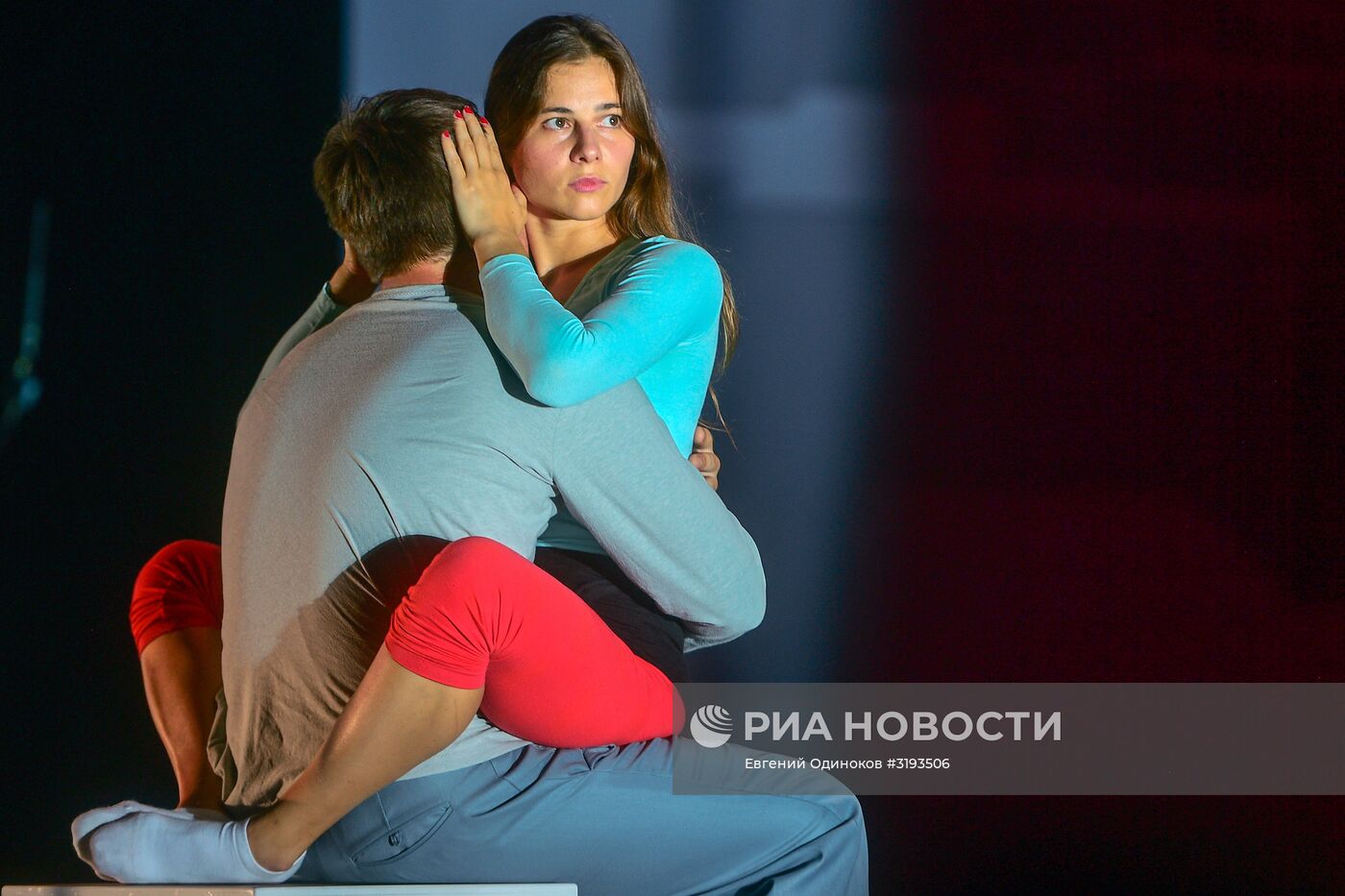 Прогон премьерного спектакля "Юг/Север"