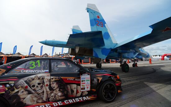 Международные соревнования по автомобильному дрифту во Владивостоке