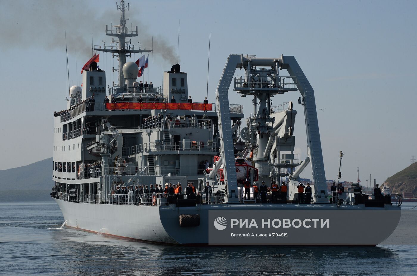 Прибытие отряда боевых кораблей ВМС Китая во Владивосток