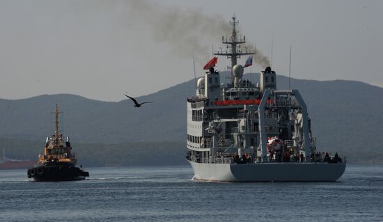 Прибытие отряда боевых кораблей ВМС Китая во Владивосток