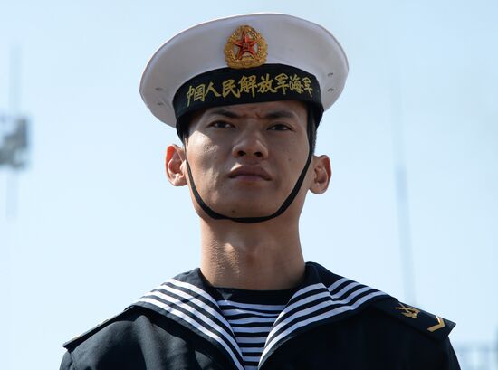 Прибытие отряда боевых кораблей ВМС Китая во Владивосток