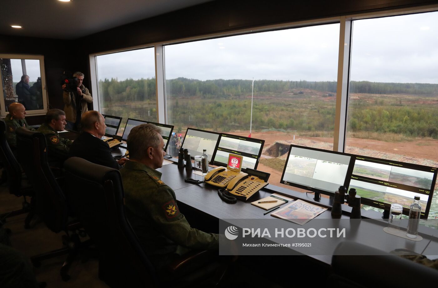 Рабочая поездка президента РФ В. Путина в Ленинградскую область