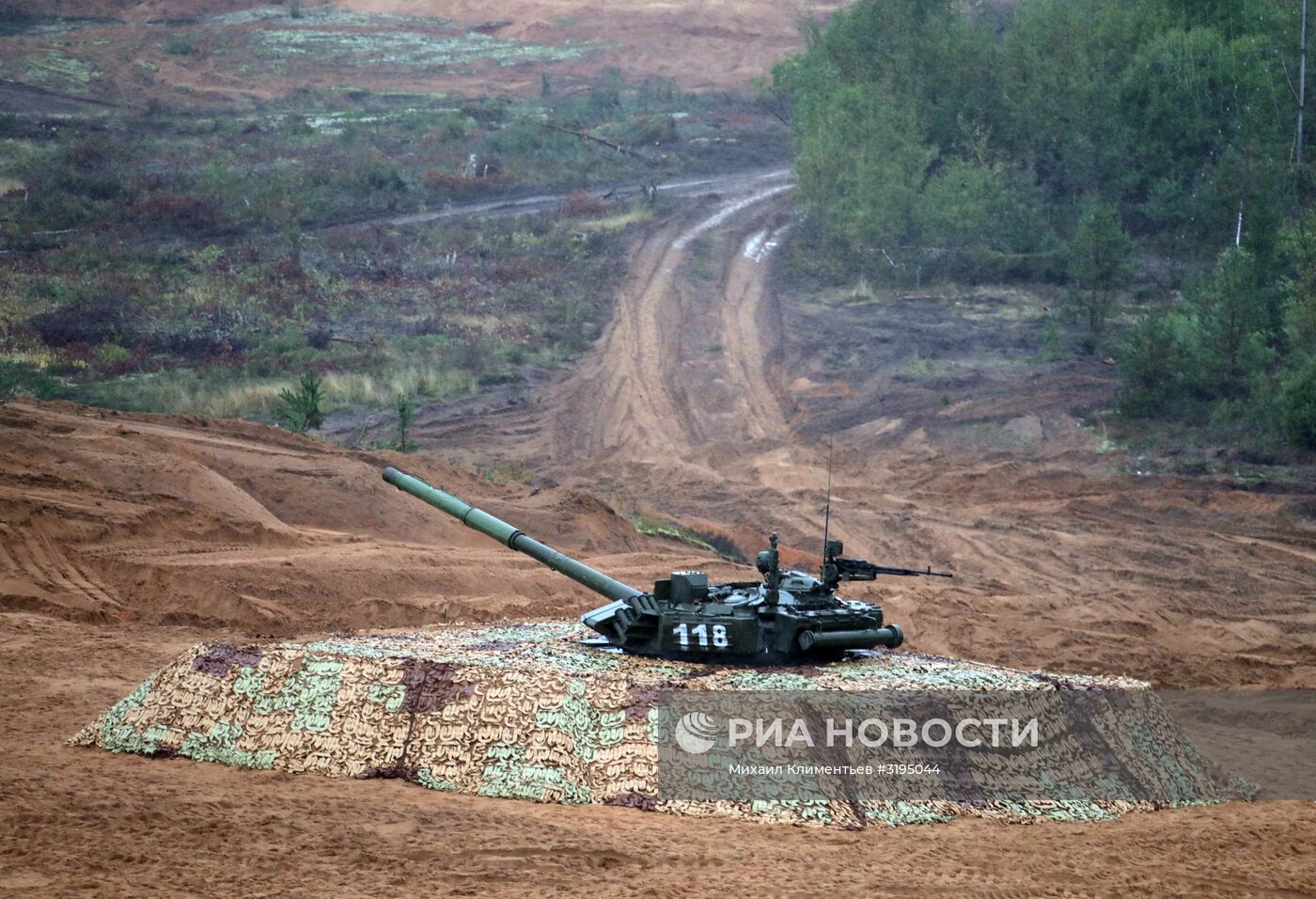 Российско-белорусские учения "Запад-2017" в Ленинградской области