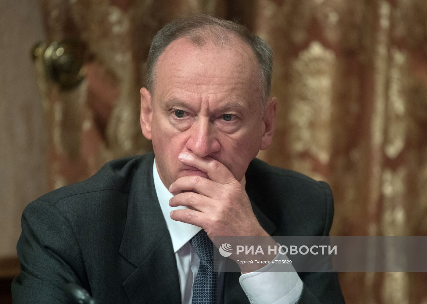 Президент РФ В. Путин посетил концерн ВКО "Алмаз–Антей"