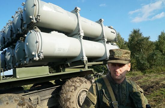 Пуск противокорабельной ракеты БРК "Бал" в рамках учений "Запад-2017"