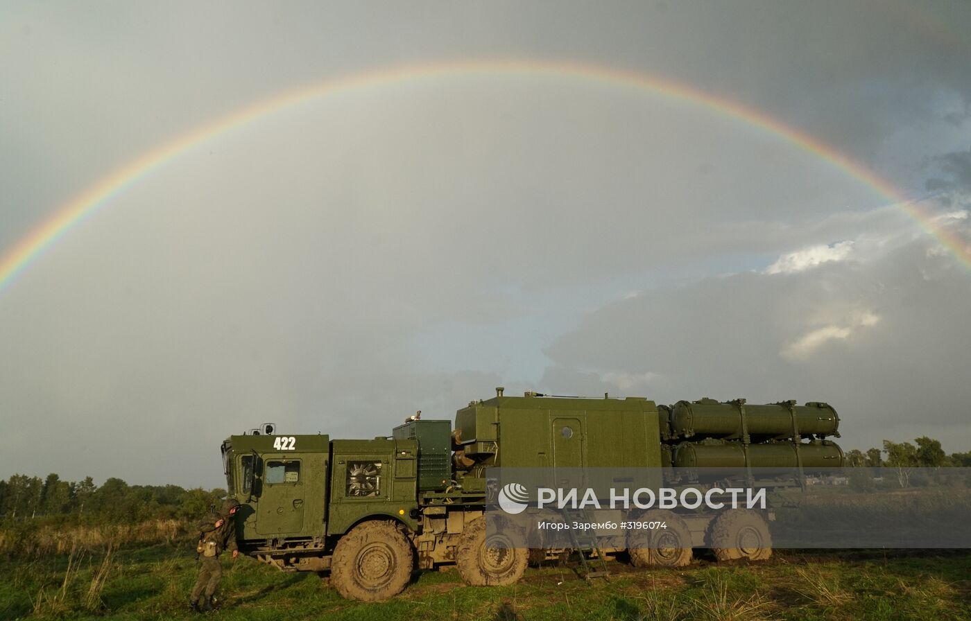 Пуск противокорабельной ракеты БРК "Бал" в рамках учений "Запад-2017"