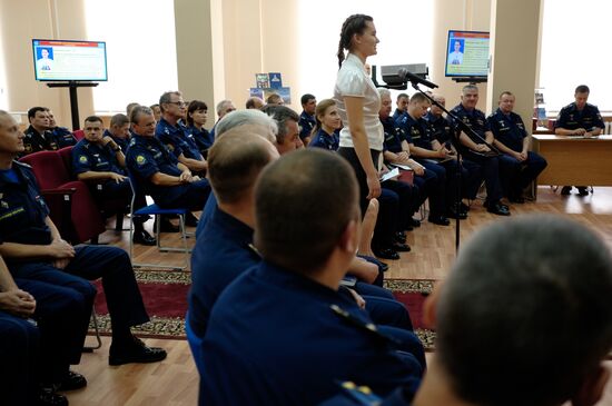 Первые 15 девушек стали курсантами Краснодарского летного училища