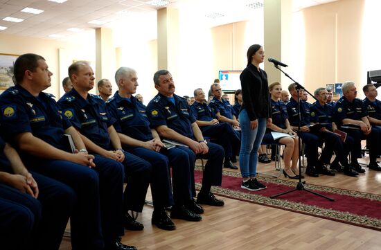 Первые 15 девушек стали курсантами Краснодарского летного училища