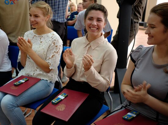 Первые 15 девушек стали курсантами Краснодарского летного училища