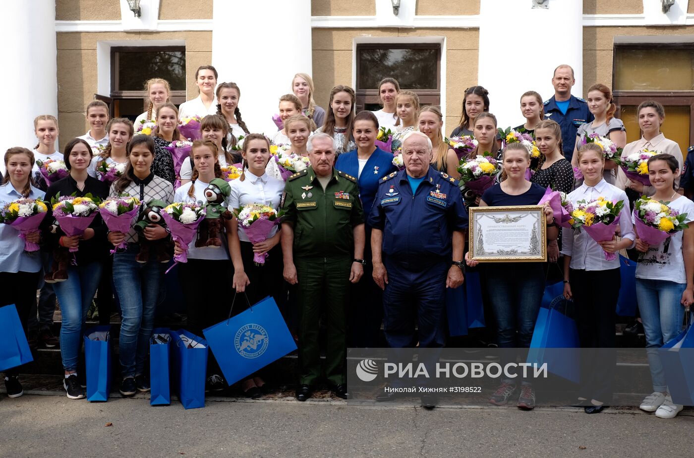 Первые 15 девушек стали курсантами Краснодарского летного училища