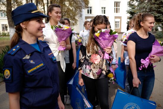 Первые 15 девушек стали курсантами Краснодарского летного училища