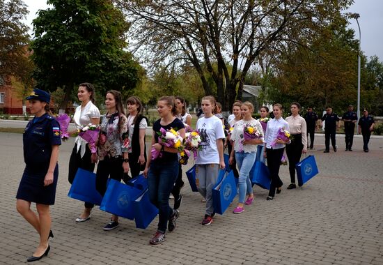 Первые 15 девушек стали курсантами Краснодарского летного училища