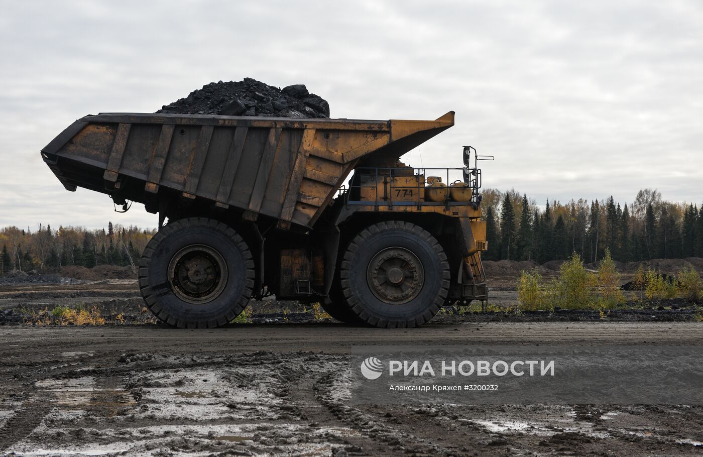 Угольный разрез "Черниговский" в Кемеровской области