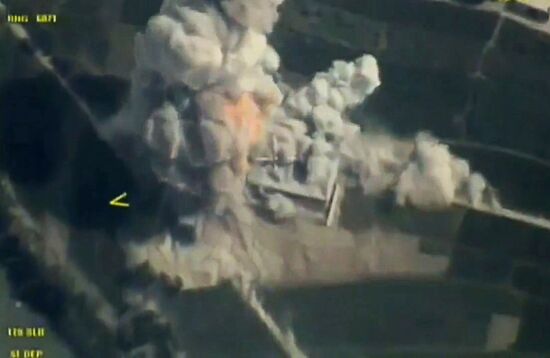 Нанесение авиаударов Ту-95МС крылатыми ракетами ХА-101 по объектам террористов в Сирии