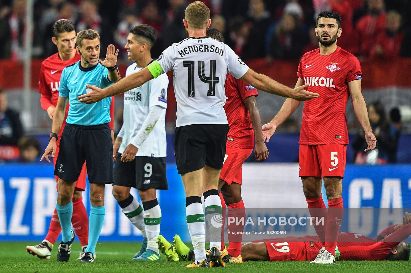 Футбол. Лига чемпионов. Матч "Спартак" - "Ливерпуль"