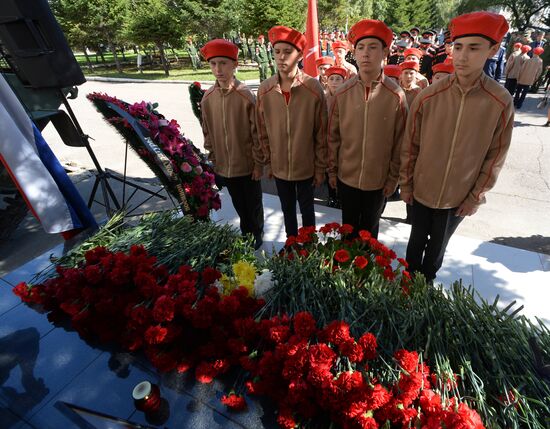 В Приморье почтили память погибшего в Сирии генерал-лейтенанта В. Асапова