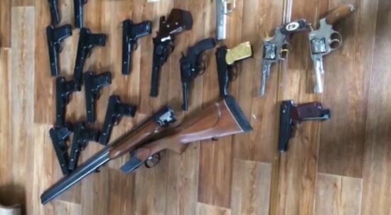 ФСБ РФ пресечена деятельность преступной группы, причастной к обороту оружия