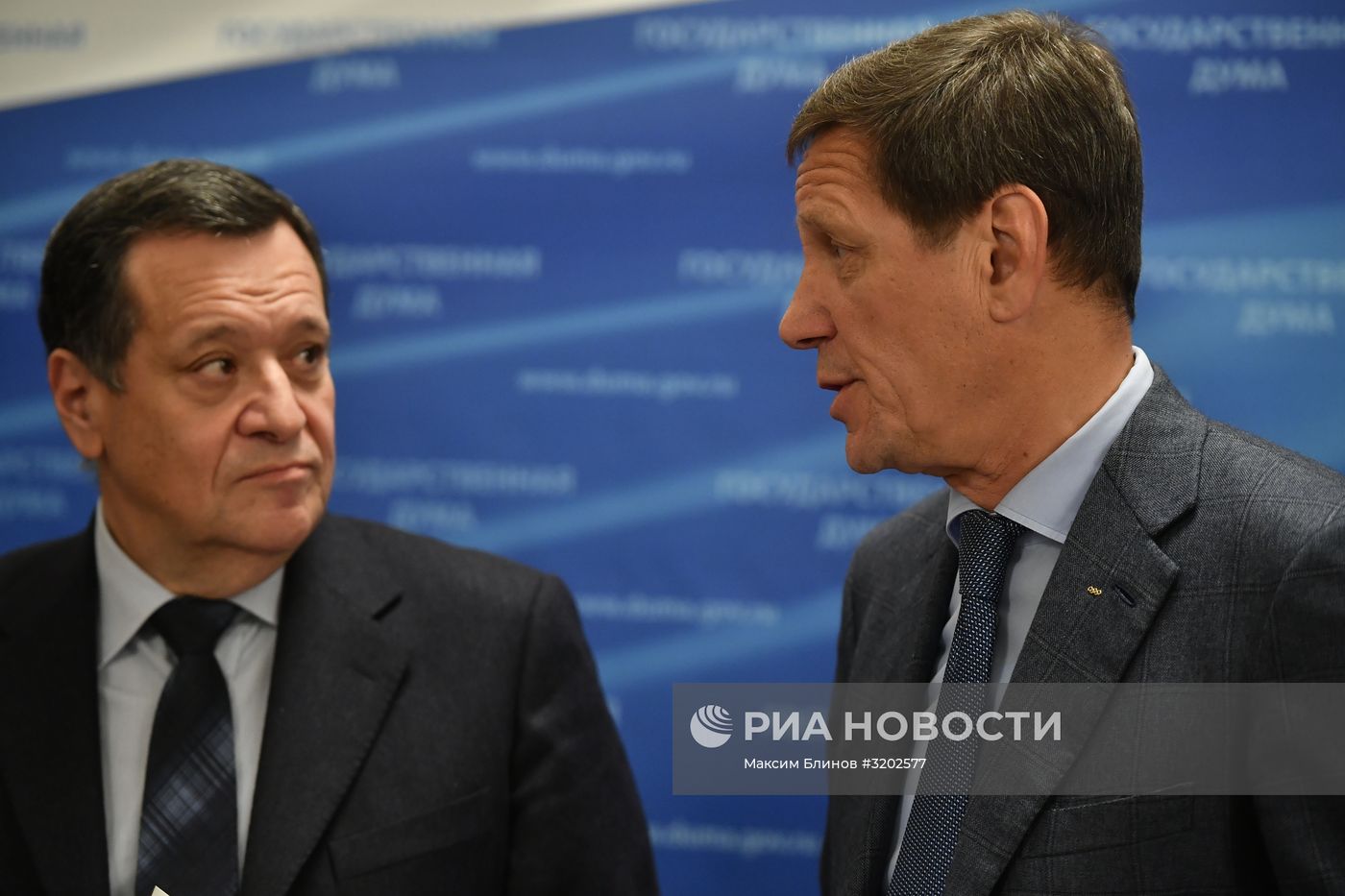 Правительство РФ внесло в Госдуму проект федерального бюджета на 2018-2020 гг.