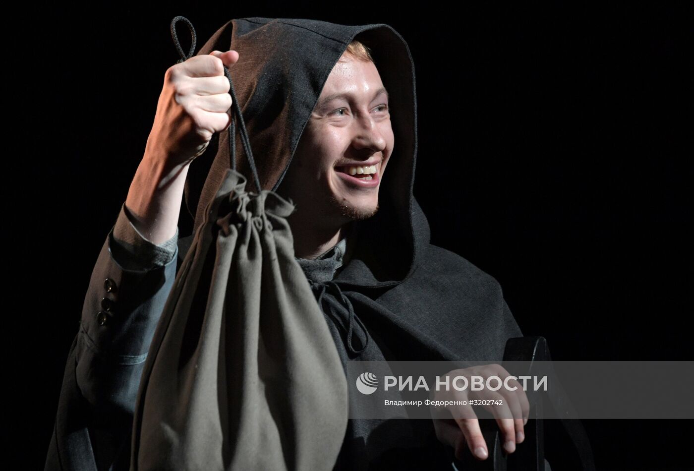 Предпремьерный показ спектакля "Идиот" в театре им. Моссовета