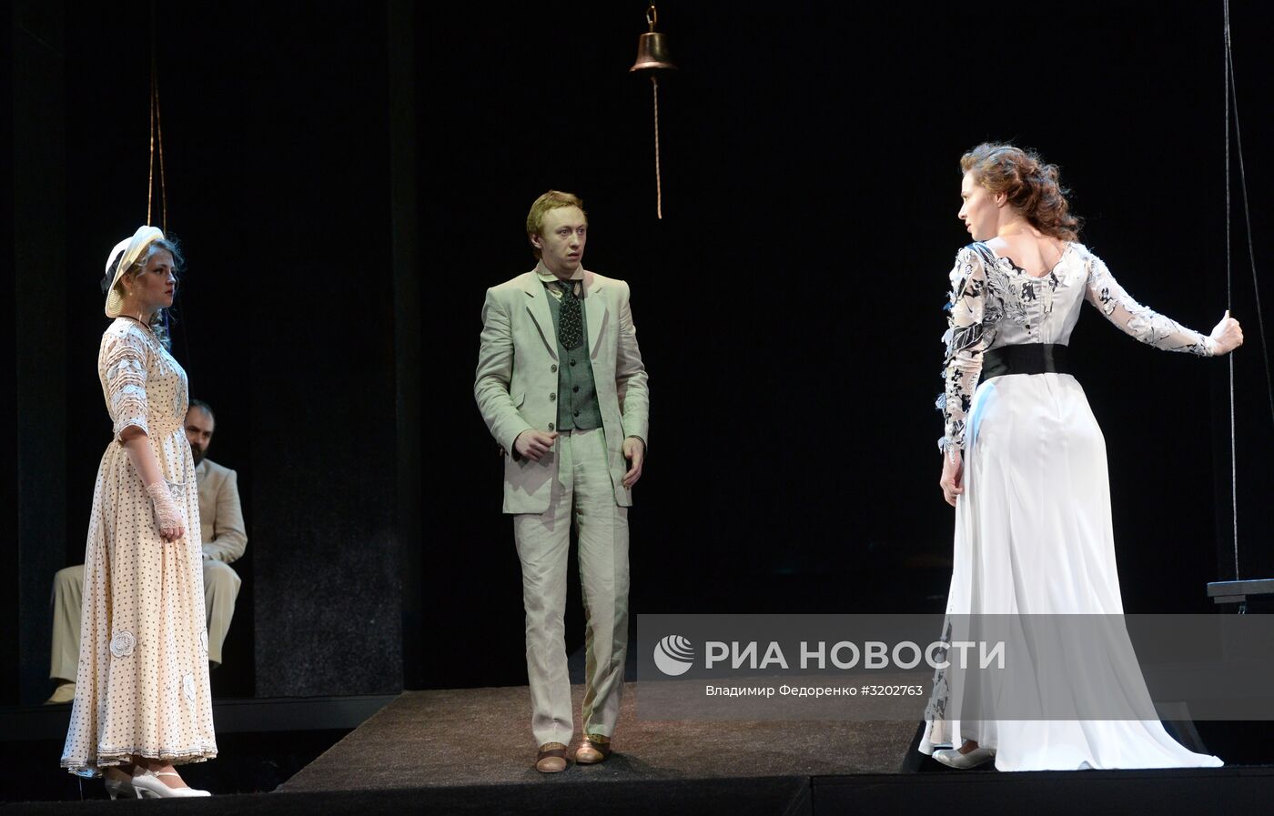 Предпремьерный показ спектакля "Идиот" в театре им. Моссовета