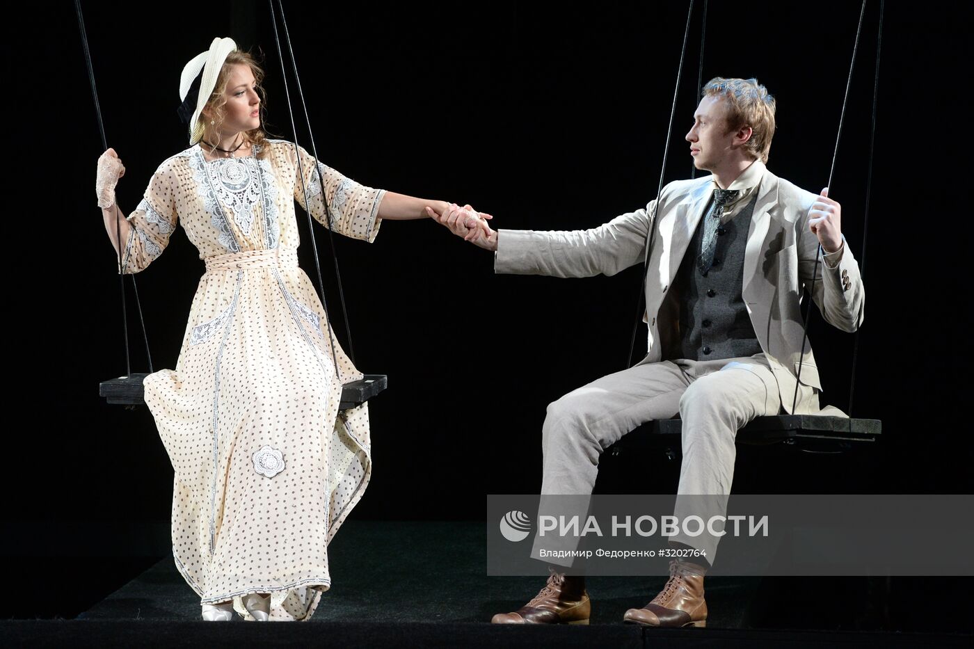 Предпремьерный показ спектакля "Идиот" в театре им. Моссовета