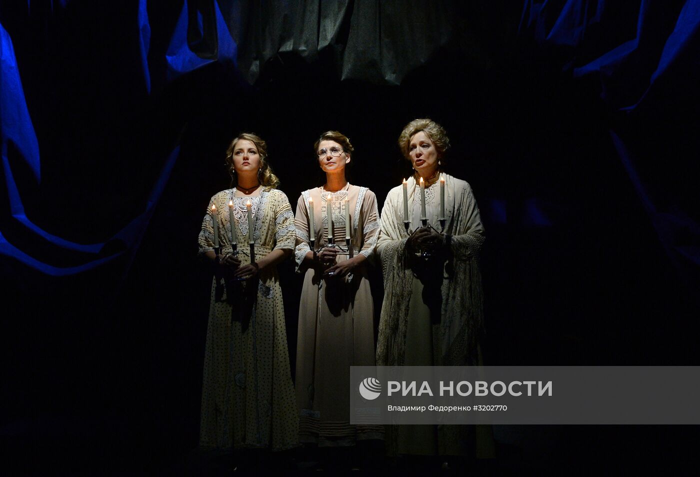 Предпремьерный показ спектакля "Идиот" в театре им. Моссовета