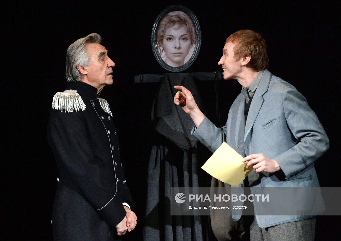 Предпремьерный показ спектакля "Идиот" в театре им. Моссовета