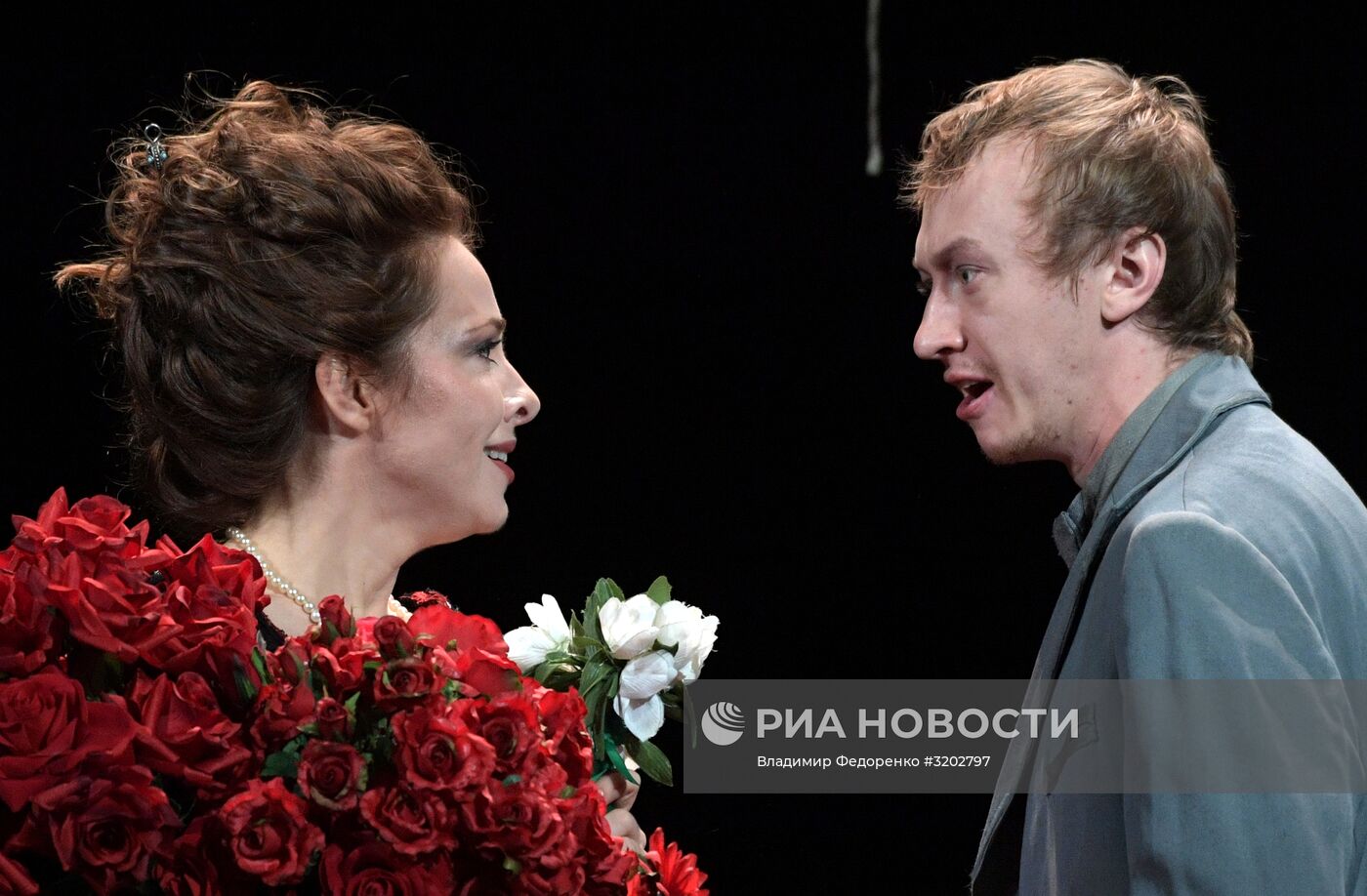 Предпремьерный показ спектакля "Идиот" в театре им. Моссовета