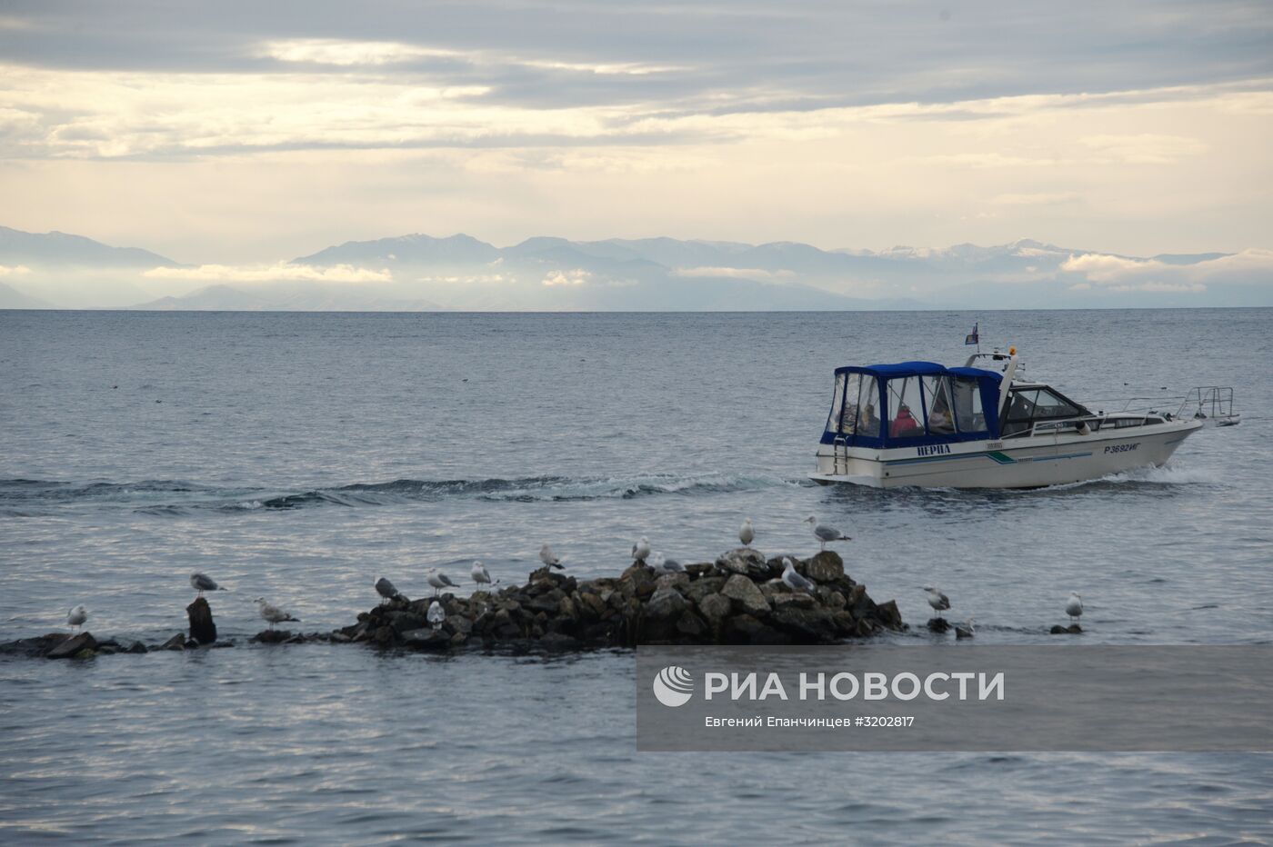 Поселок Листвянка на Байкале