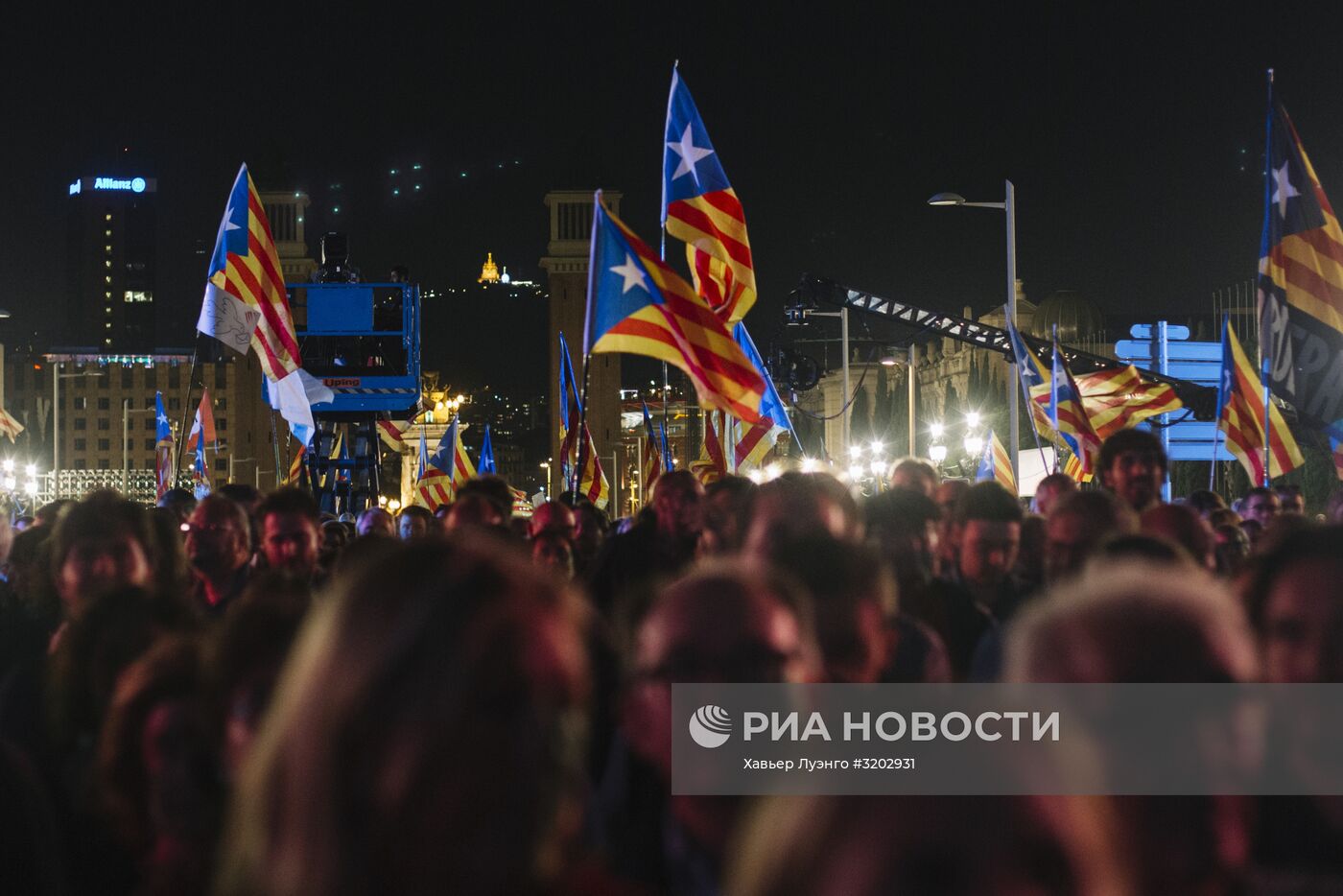 Акция в Барселоне, посвященная референдуму о независимости Каталонии