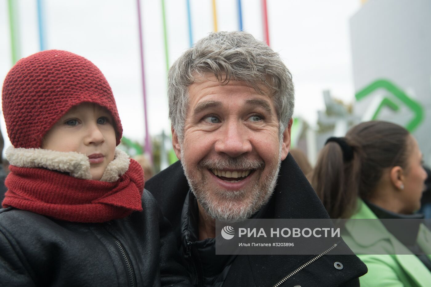 Закладка яблоневого сада на территории кинокомплекса "Главкино"
