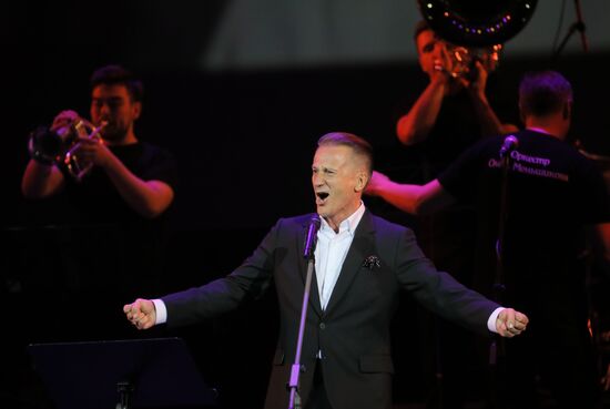 Концерт, посвященный 90-летию со дня рождения Олега Ефремова