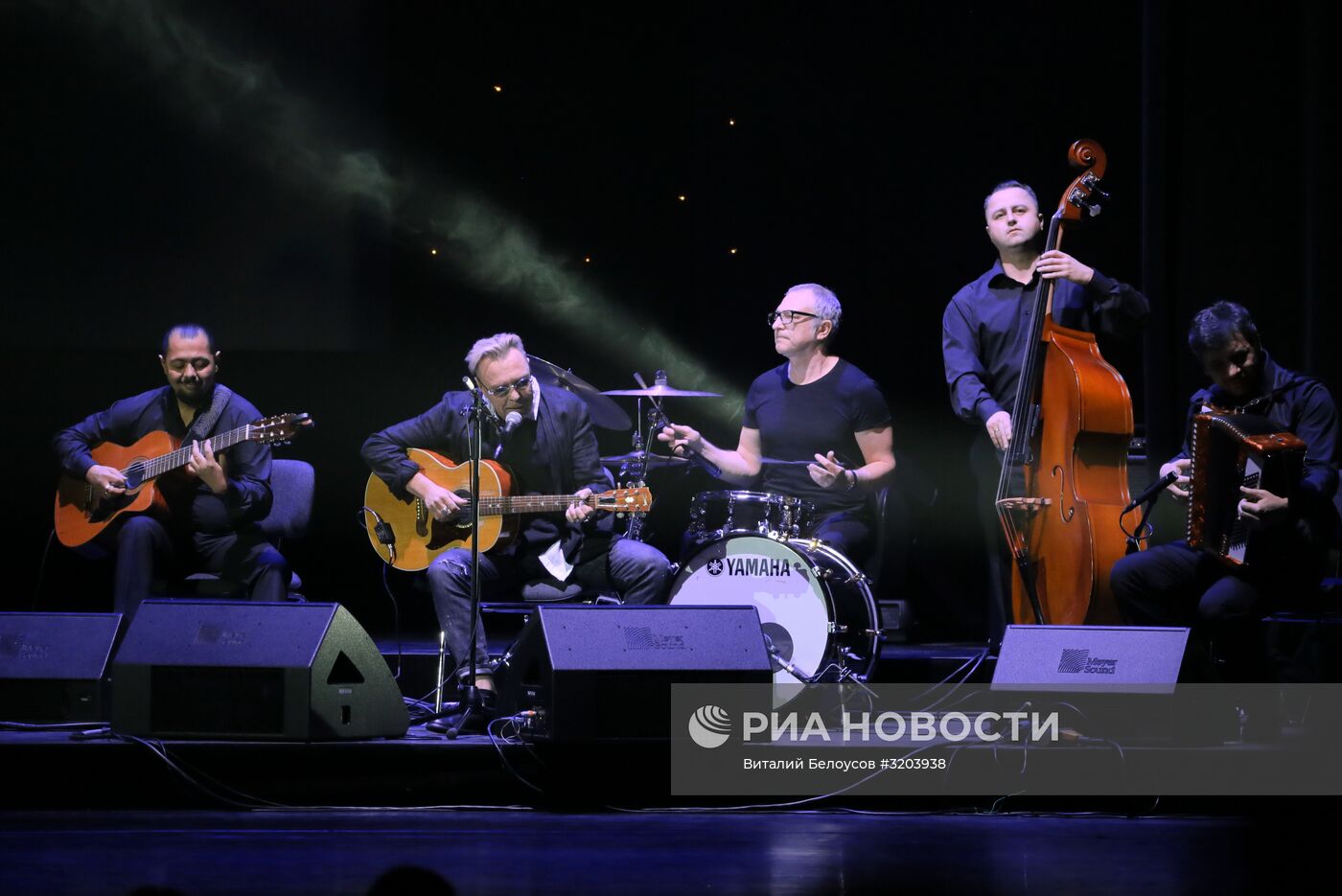 Концерт, посвященный 90-летию со дня рождения Олега Ефремова