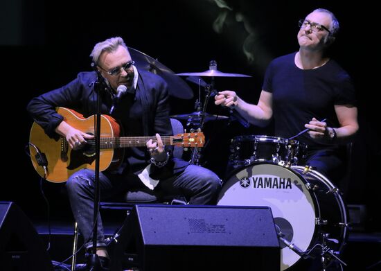 Концерт, посвященный 90-летию со дня рождения Олега Ефремова