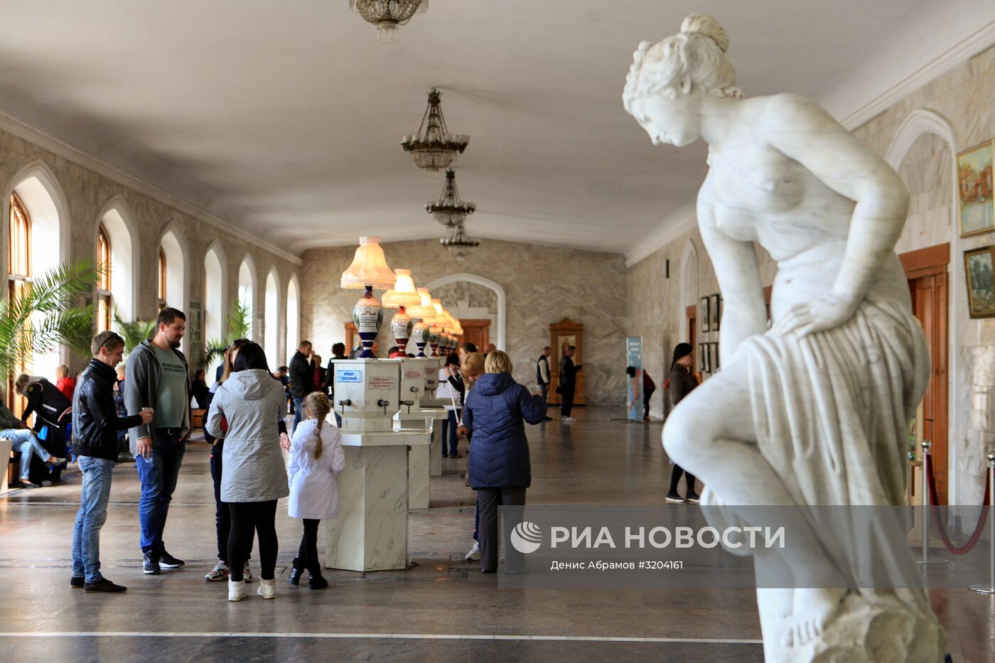 Экспозиция "Лермонтов-художник" открылась в Нарзанной галерее Кисловодска