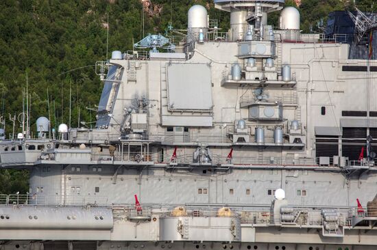 Корабли в портах Кольского залива