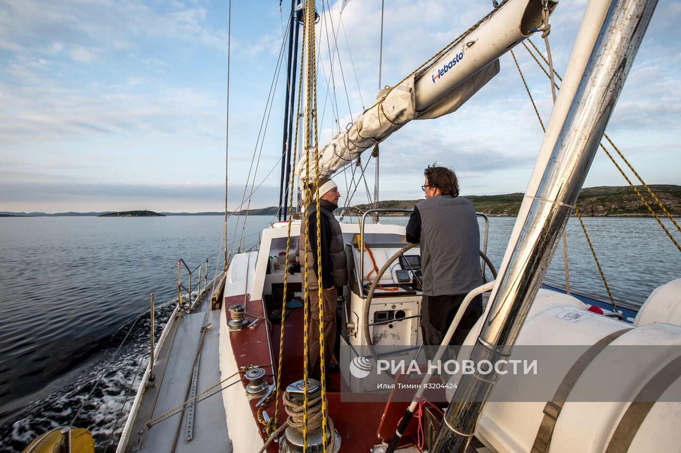 Корабли в портах Кольского залива