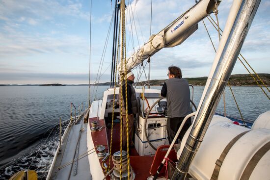 Корабли в портах Кольского залива