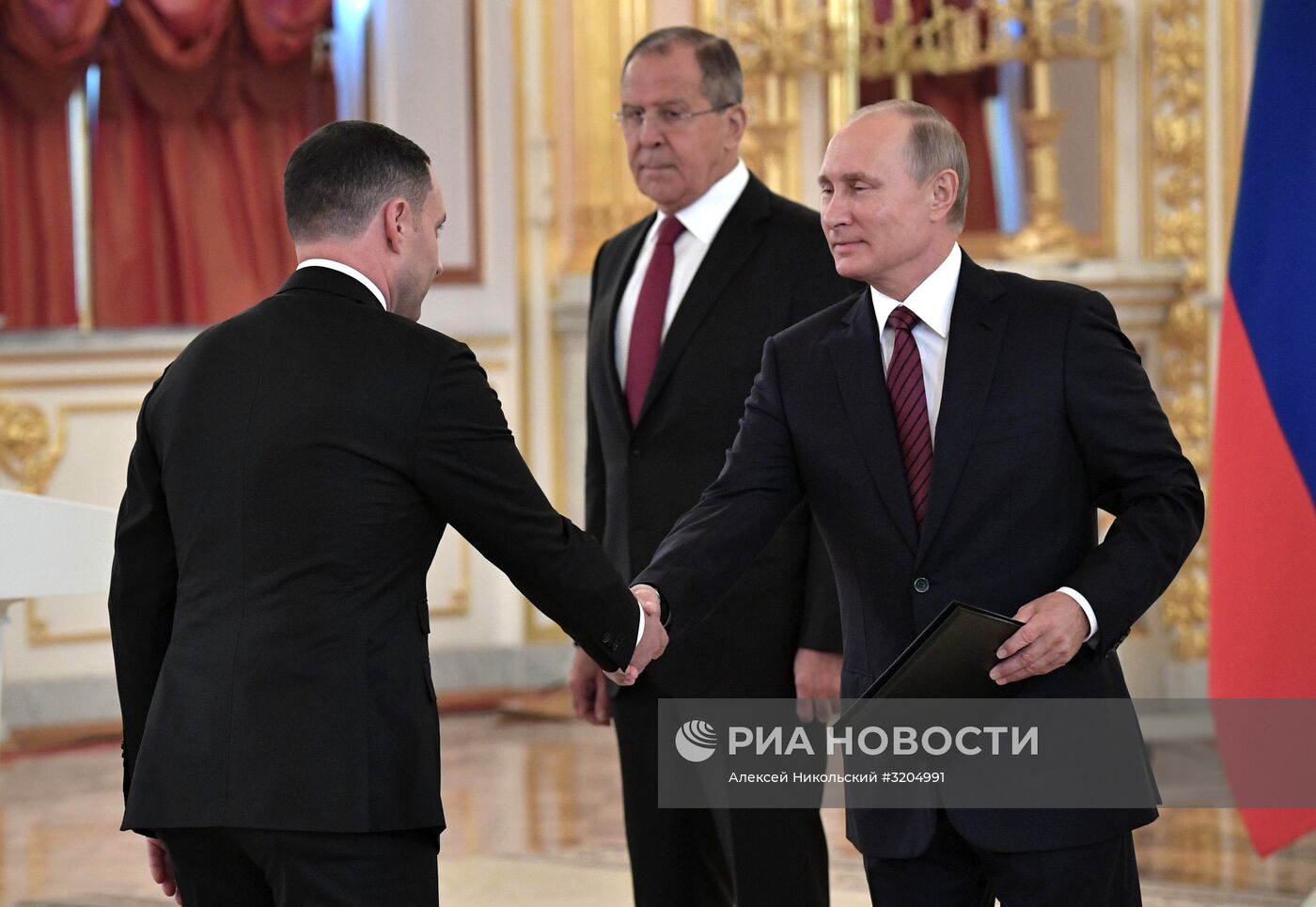 Президент РФ В. Путин принял верительные грамоты у 20 послов иностранных государств