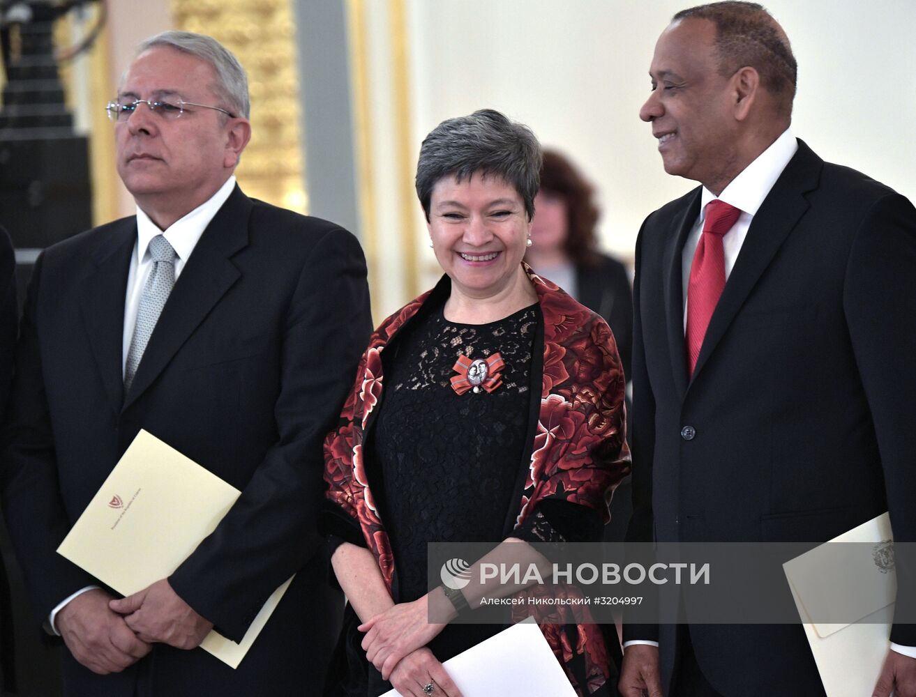 Президент РФ В. Путин принял верительные грамоты у 20 послов иностранных государств