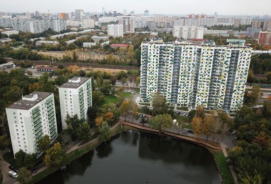 Первые дома для участников программы реновации