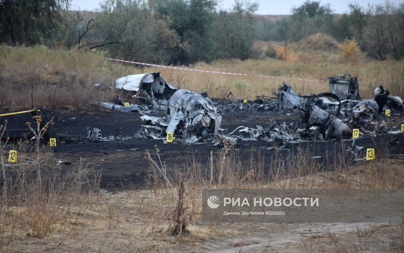 Ситуация на месте крушения самолета Ан-28 в Казахстане